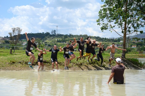 André Pizzinato Santos e Conceição Oliveira vencem a Xtreme Race Obstacle